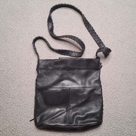 Fossil Crossbody Shoulder Bag Black Leather Floral Embossed Fringe Boho Hippie - Picture 4 of 10